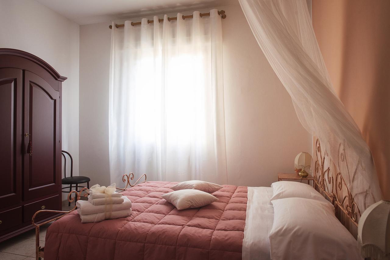 Albergo La Bussola 아바디아산살바토레 외부 사진