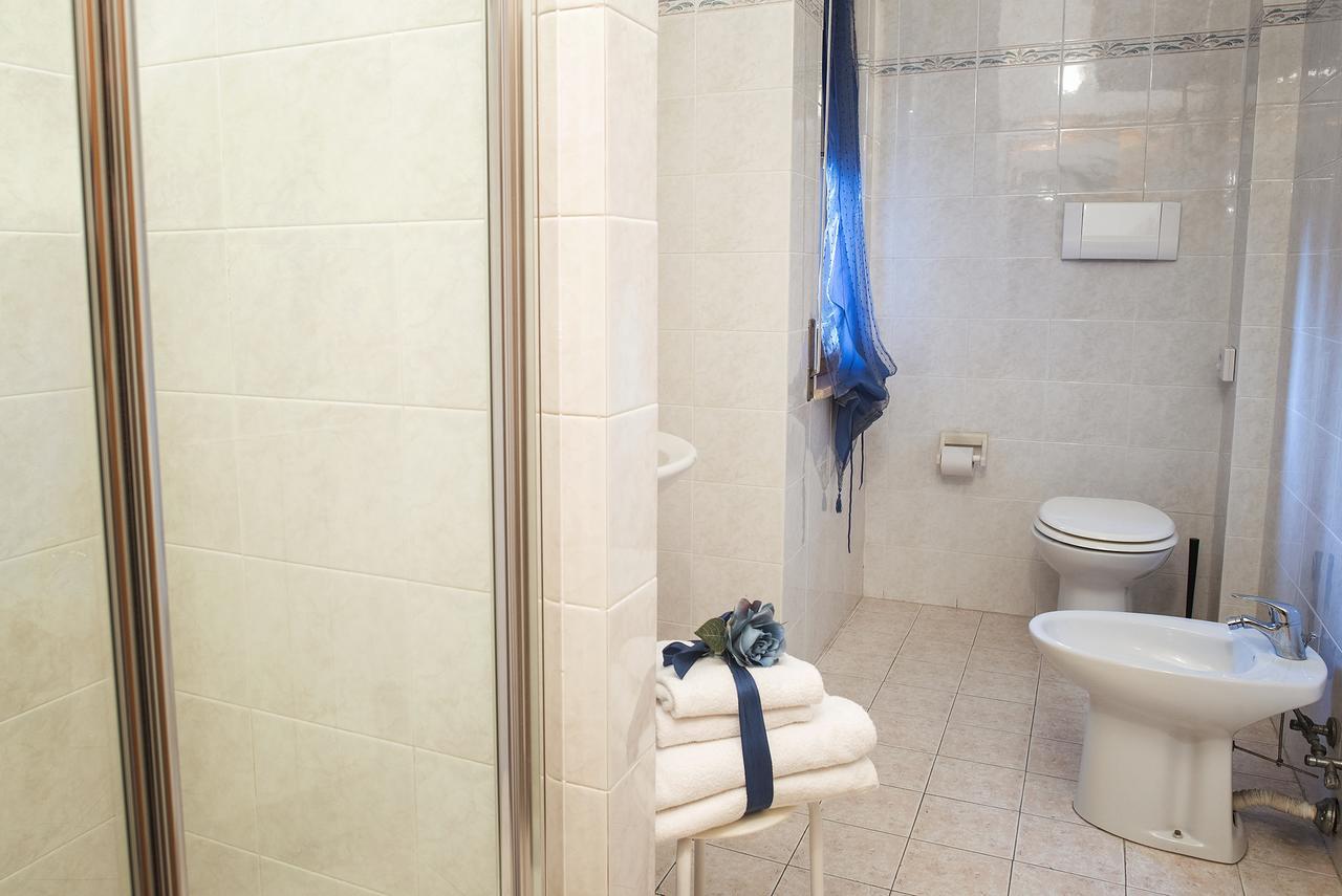 Albergo La Bussola 아바디아산살바토레 외부 사진